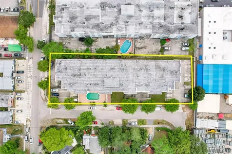 1225 NE 124th Street North Miami FL 33161