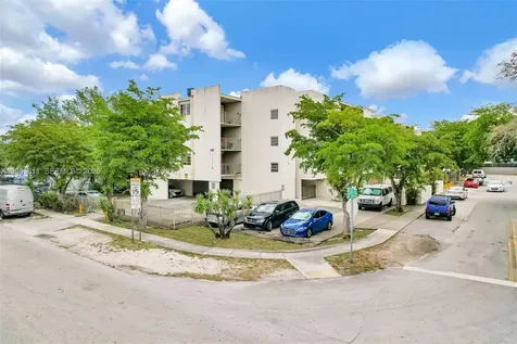 1225 NE 124th Street North Miami FL 33161