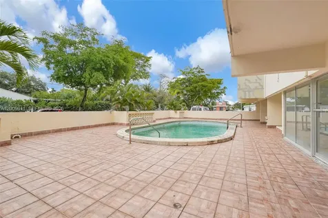 1225 NE 124th Street North Miami FL 33161