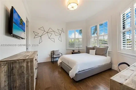 1151 S Alhambra Circle Coral Gables FL 33146