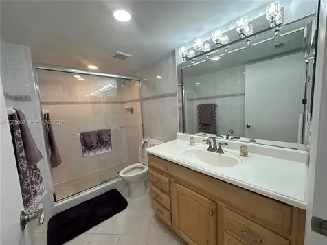 2555 Collins Avenue Miami Beach FL 33140