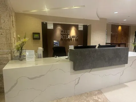 2555 Collins Avenue Miami Beach FL 33140
