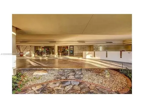 2555 Collins Avenue Miami Beach FL 33140