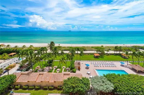 2555 Collins Avenue Miami Beach FL 33140