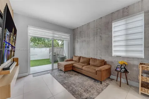 7234 NW 103rd Path Doral FL 33178