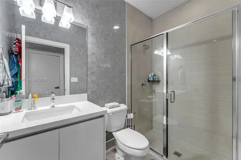7234 NW 103rd Path Doral FL 33178