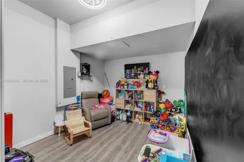 7234 NW 103rd Path Doral FL 33178