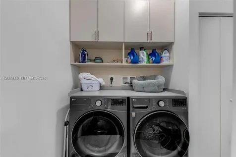 7234 NW 103rd Path Doral FL 33178