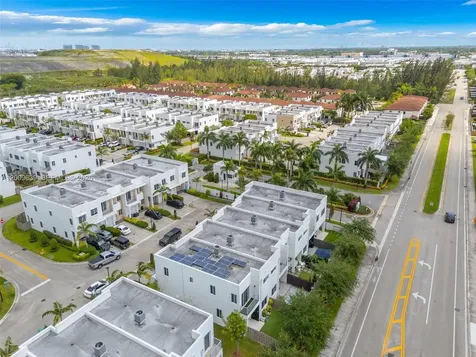 7234 NW 103rd Path Doral FL 33178