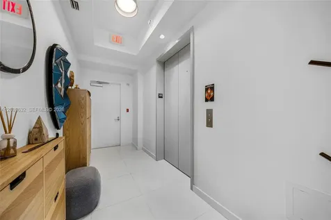 851 NE 1st Avenue Miami FL 33132