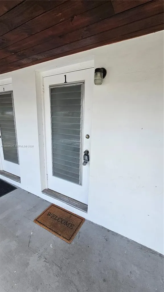 2308 Grant Street Hollywood FL 33020