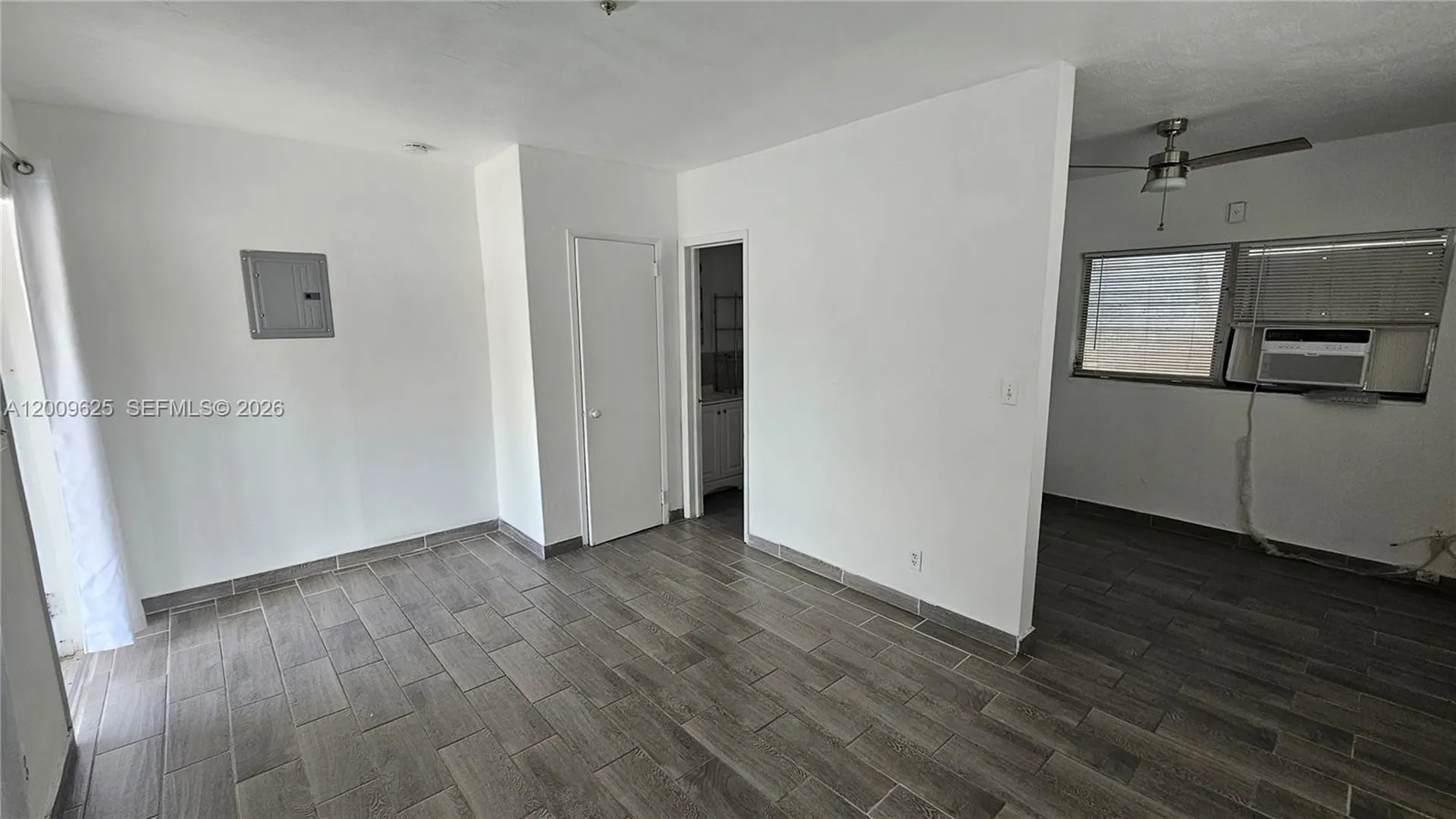 2308 Grant Street Hollywood FL 33020