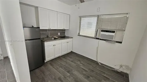2308 Grant Street Hollywood FL 33020