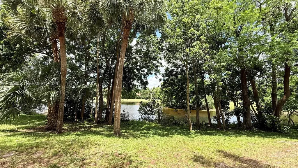 4055 W Mcnab Road Pompano Beach FL 33069