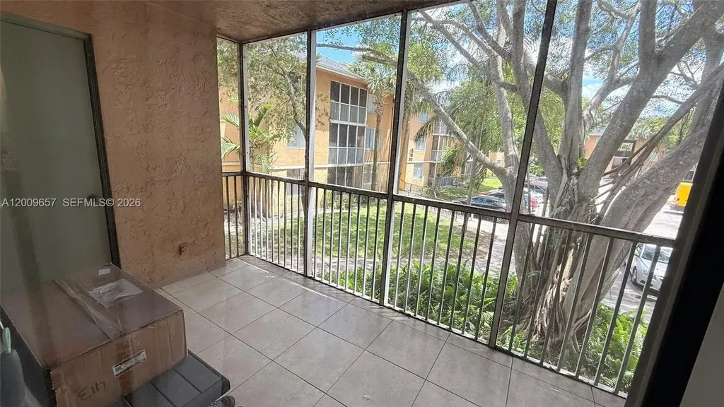 4055 W Mcnab Road Pompano Beach FL 33069