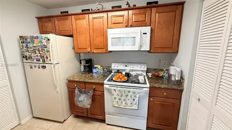 4055 W Mcnab Road Pompano Beach FL 33069