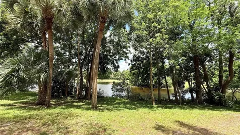 4055 W Mcnab Road Pompano Beach FL 33069