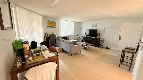 4055 W Mcnab Road Pompano Beach FL 33069