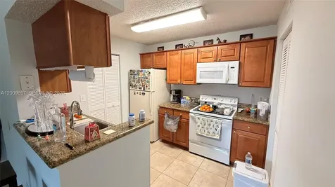 4055 W Mcnab Road Pompano Beach FL 33069