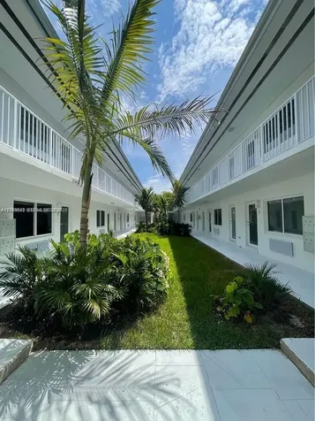 1525 Michigan Avenue Miami Beach FL 33139