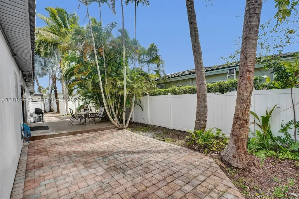 707 N 13 Avenue Hollywood FL 33019