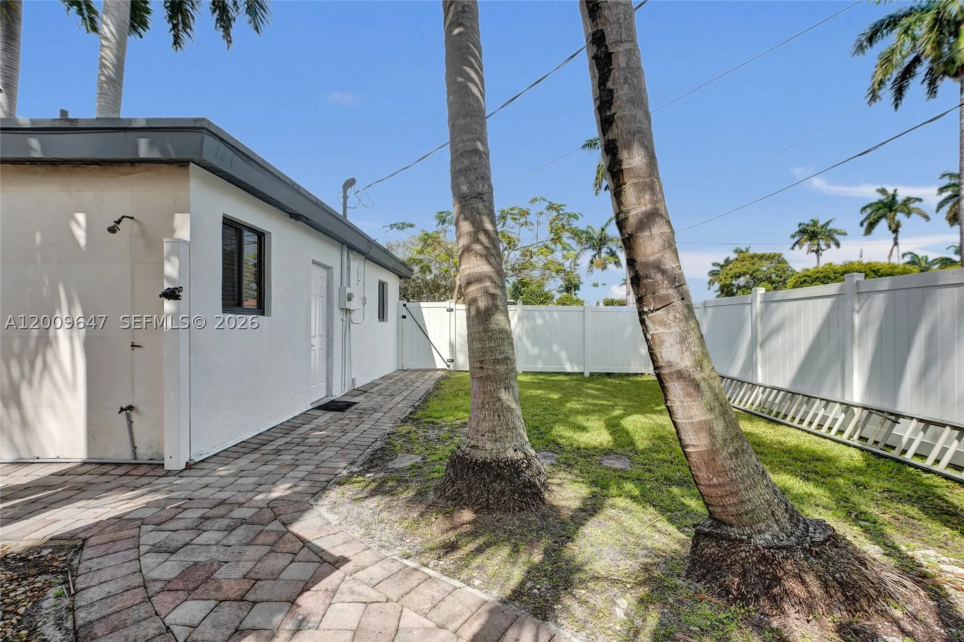 707 N 13 Avenue Hollywood FL 33019