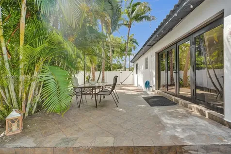 707 N 13 Avenue Hollywood FL 33019