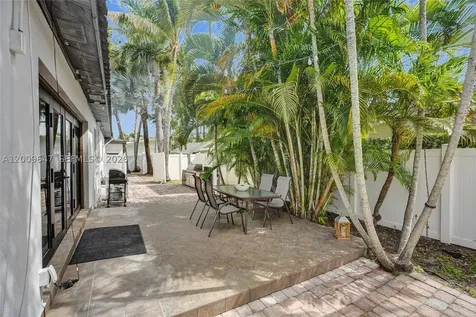 707 N 13 Avenue Hollywood FL 33019