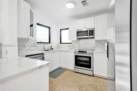 707 N 13 Avenue Hollywood FL 33019