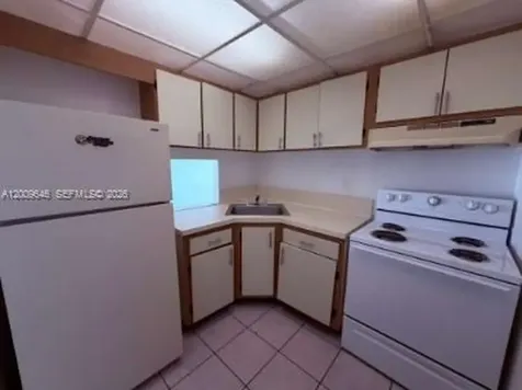4550 NW 9th Street Miami FL 33126