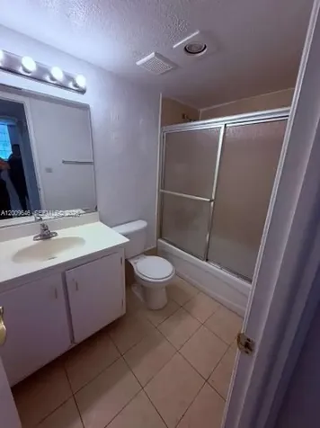 4550 NW 9th Street Miami FL 33126