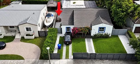2425 SW 21st Terrace Miami FL 33145