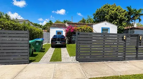 2425 SW 21st Terrace Miami FL 33145