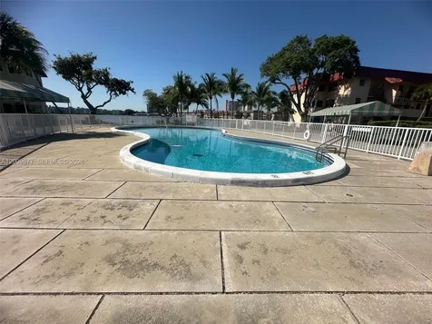1530 NE 191st Street Miami FL 33179