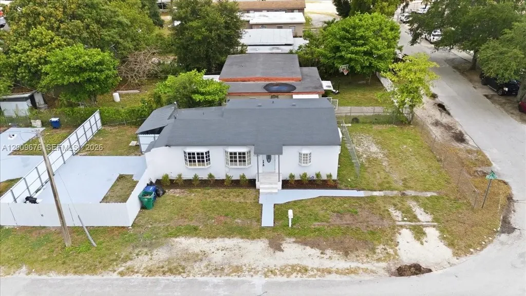 10200 NW 21st Court Miami FL 33147