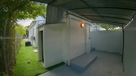 10200 NW 21st Court Miami FL 33147