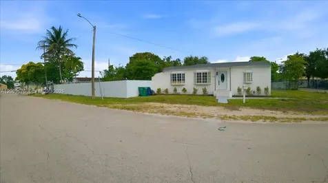10200 NW 21st Court Miami FL 33147