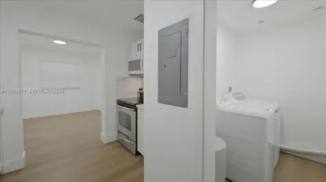 2129 NW 59th Street Miami FL 33142