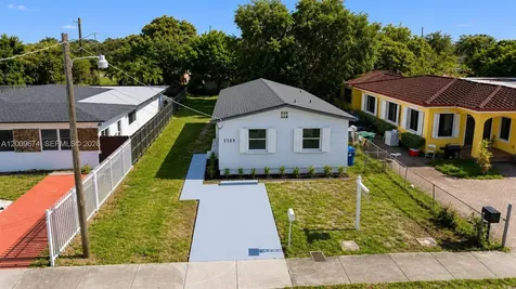 2129 NW 59th Street Miami FL 33142