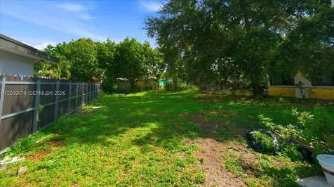 2129 NW 59th Street Miami FL 33142