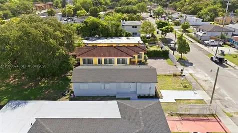 2129 NW 59th Street Miami FL 33142