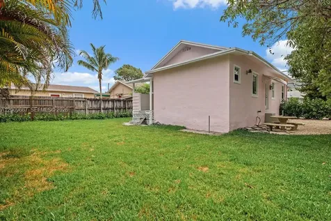 3759 Florida Avenue Coconut Grove FL 33133