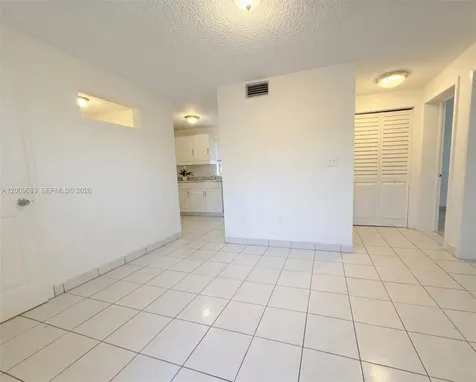 718 SW 11th Avenue Miami FL 33130