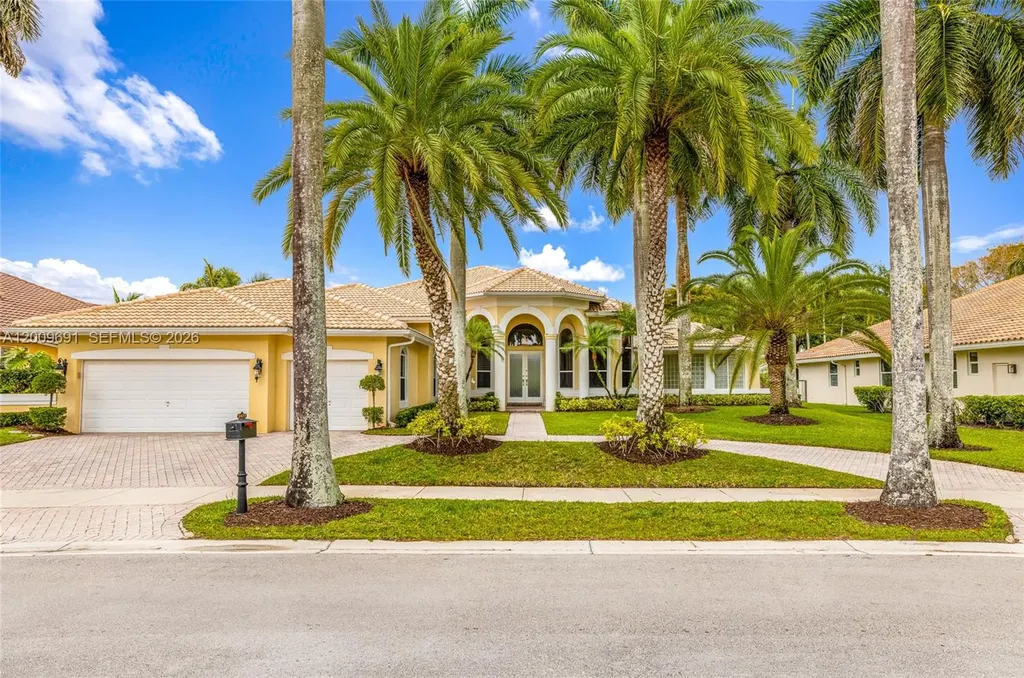 2477 Poinciana Drive Weston FL 33327