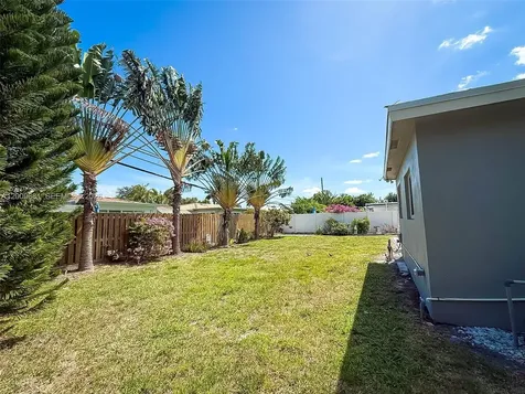 321 NE 29th Street Boca Raton FL 33431