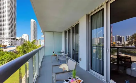 2602 E Hallandale Beach Boulevard Hallandale Beach FL 33009