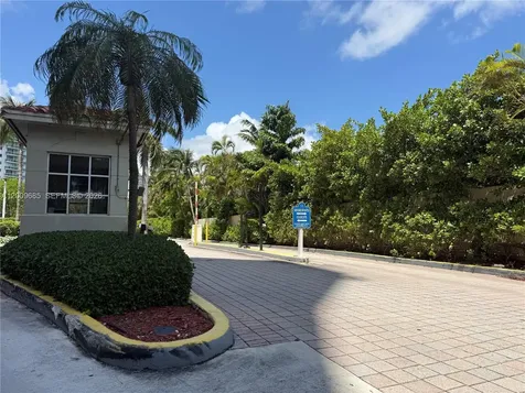 Sunny Isles Beach FL 33160
