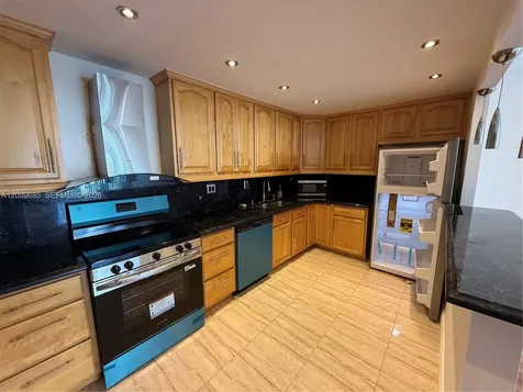 Sunny Isles Beach FL 33160