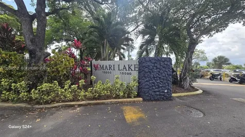 10090 NW 80th Court Hialeah Gardens FL 33016
