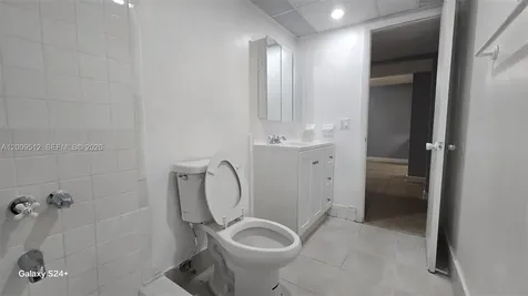 10090 NW 80th Court Hialeah Gardens FL 33016